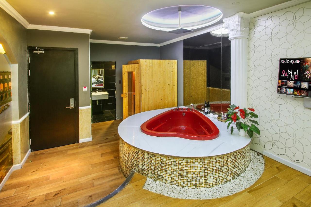 Bonita Tht (Adults Only) Hotel Ho Şi Min Exterior foto